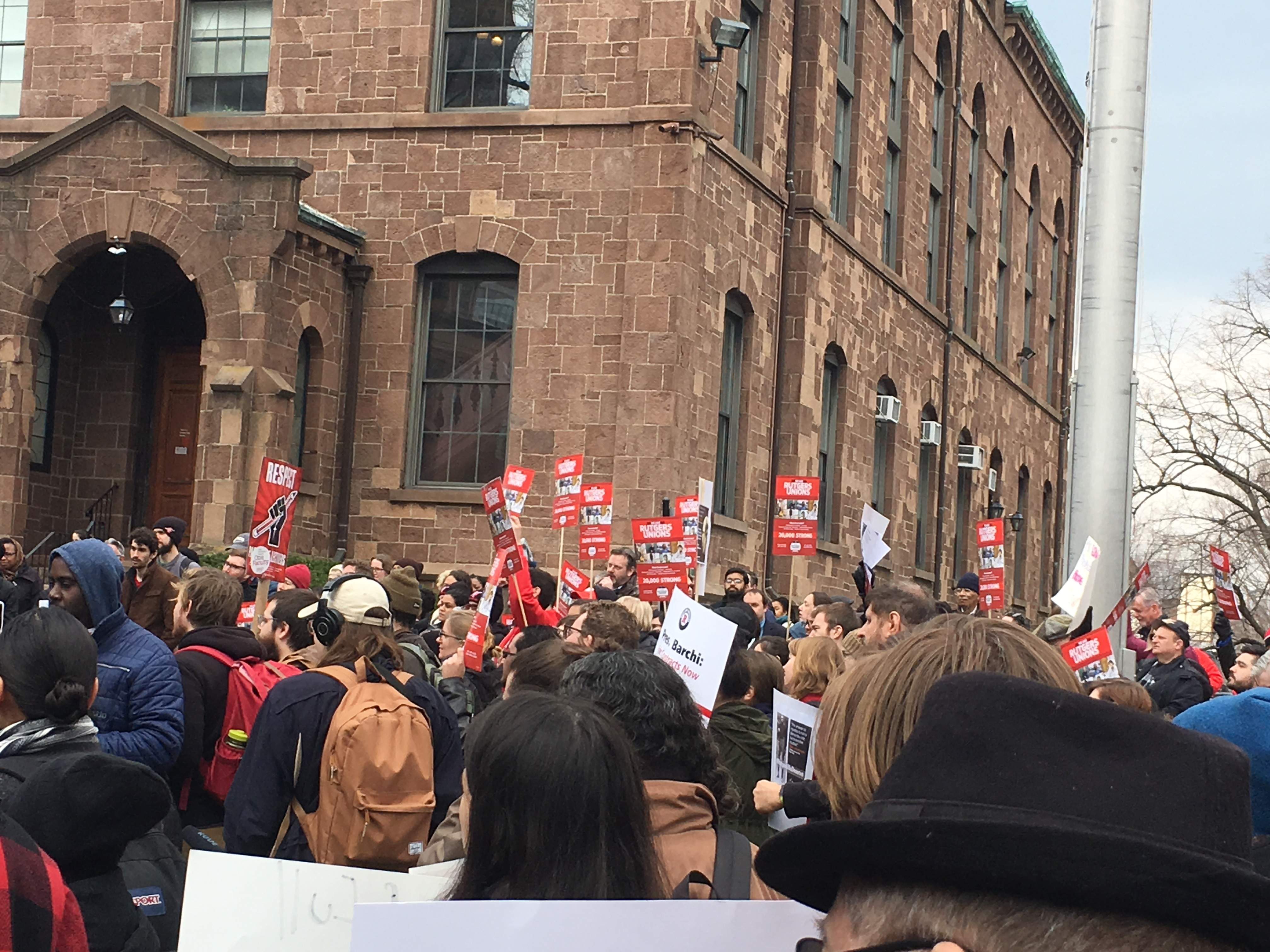 Rutgers employees protest for higher wages - NJBIZ
